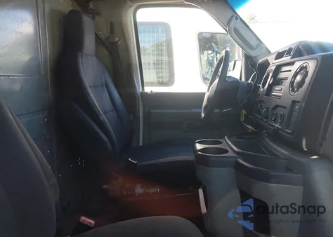 2013 Ford E-350 Super Duty Commercial from USA, damaged, VIN 1FTSE3EL8DDB24661